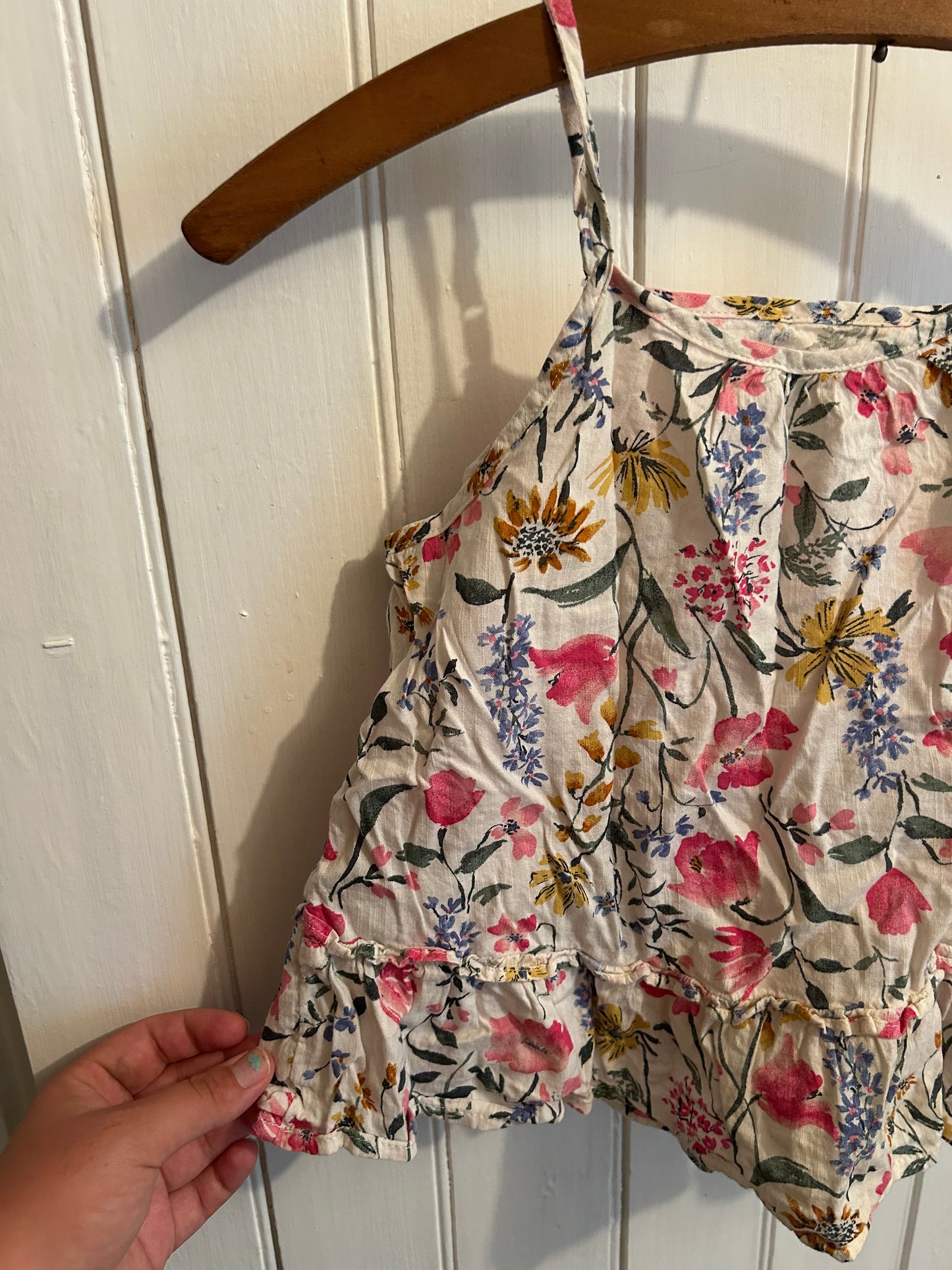 Old navy youth 6/7 floral tank top