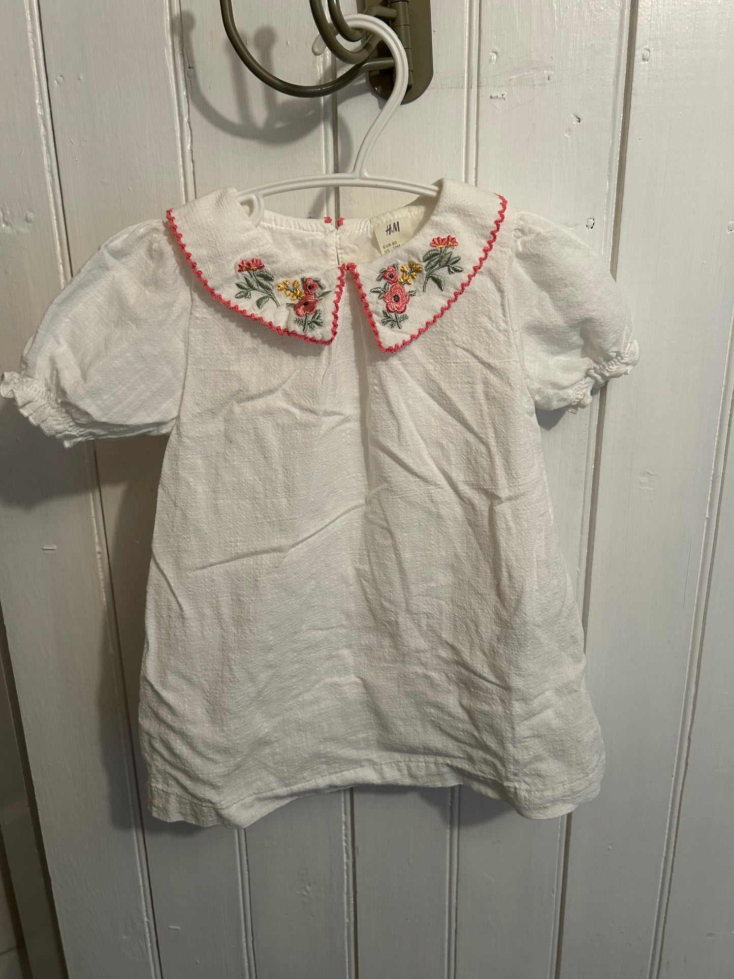 H&M 9/12m white with floral embroidered collar dress