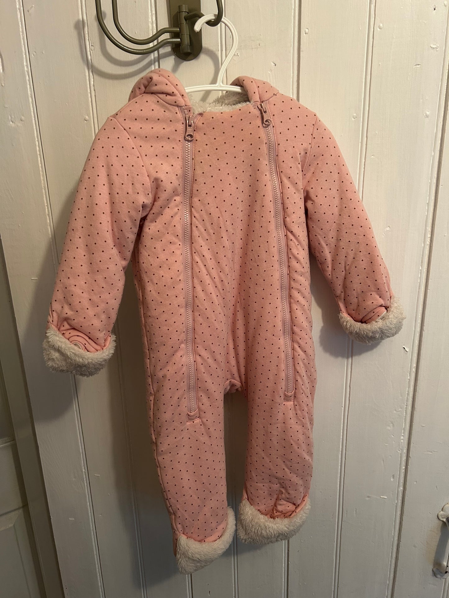 Gap 6/12m pink polka dot Sherpa lined bunting suit