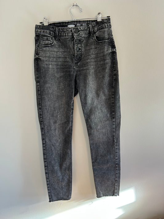 Old navy 8 black denim button up high rise skinny jeans