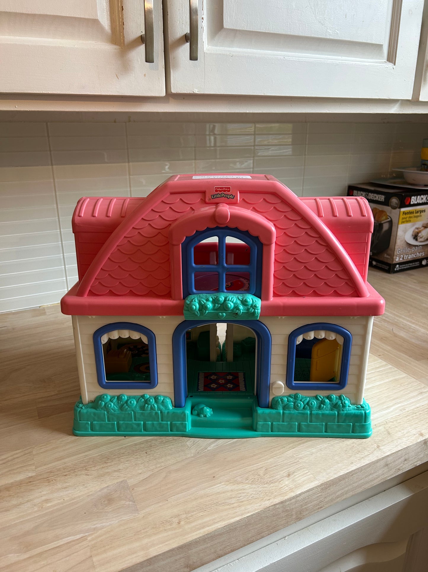 Little people fold out house